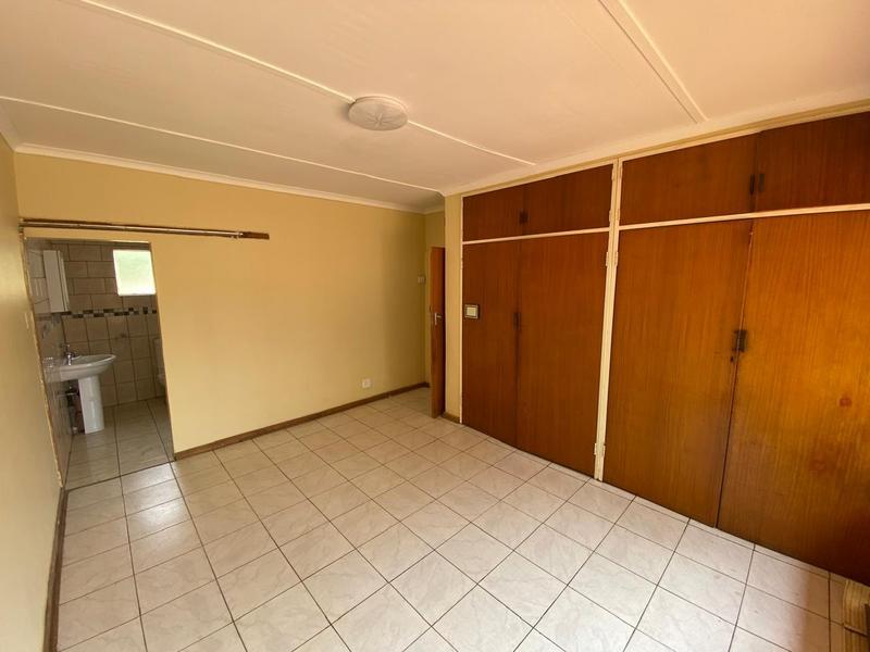 4 Bedroom Property for Sale in Riviera Northern Cape